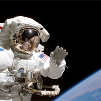 astronaut space walk