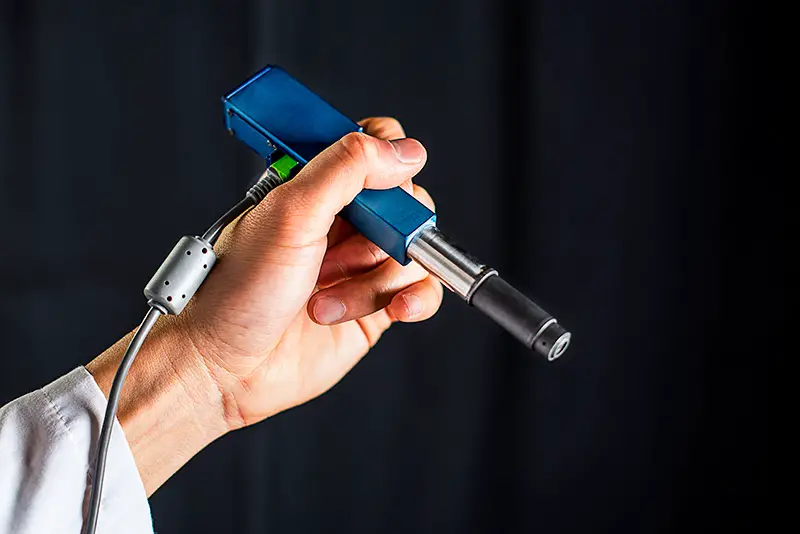 pen-sized microscope identifies cancer cells