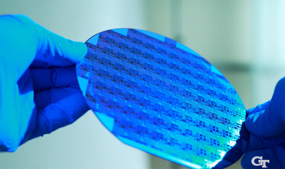 first functional graphene semiconductor