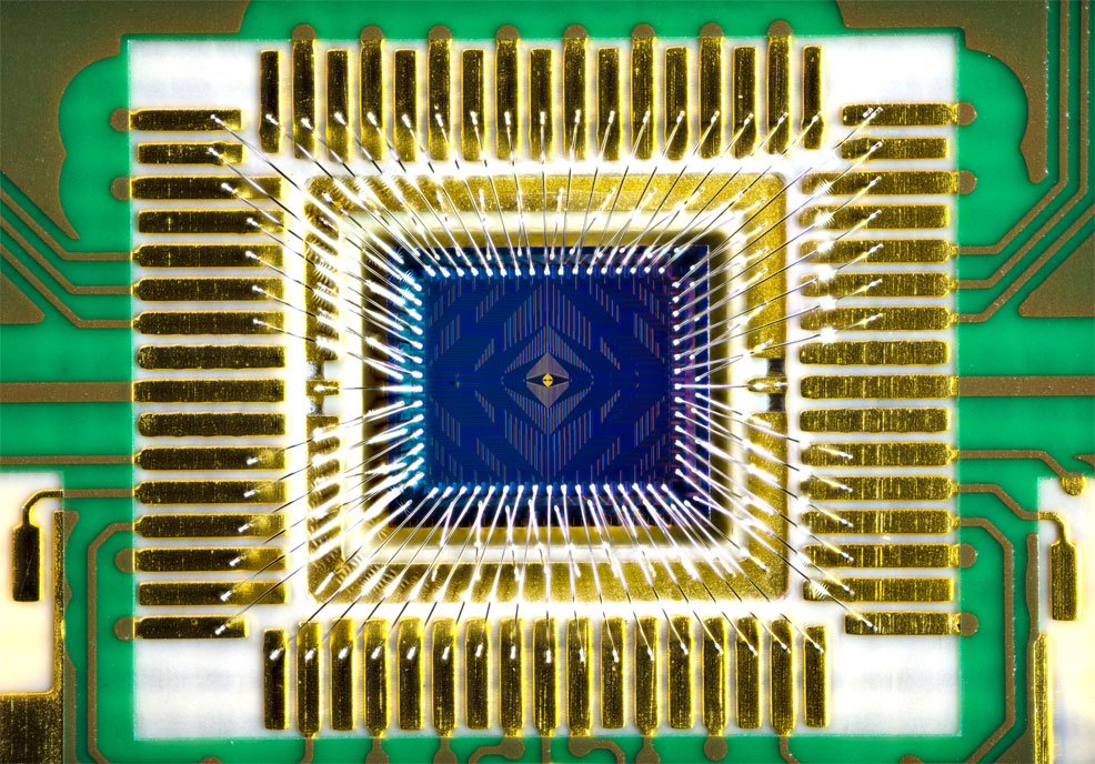tunnel falls 12 qubit quantum chip