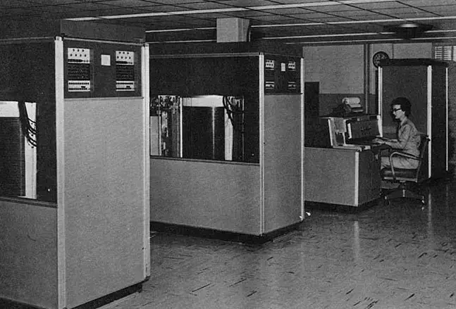 IBM RAMAC 305 1956 worlds first computer hard disk drive hdd storage 4m 5mb